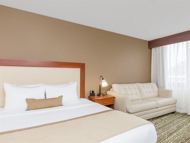 Clarion Hotel & Suites Mount Laurel Exteriör bild