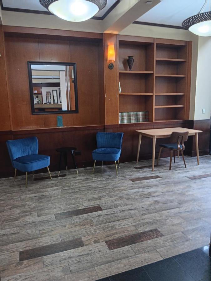 Clarion Hotel & Suites Mount Laurel Exteriör bild